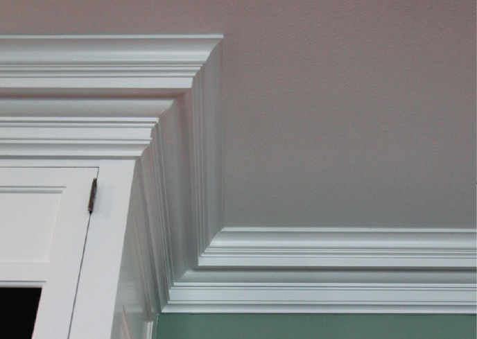 Crown Moulding & Why It Needs To Be a Part Of Your Interior Design